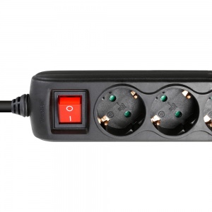 8747 S 3 USB - 3-Outlet Power Strip With Dual USB Charging Ports An