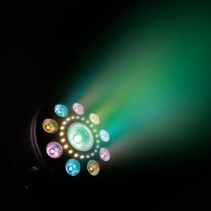 FLAT MOON - Flat 3-in-1 Multi-Effect RGB + UV PAR-Light with Strobe
